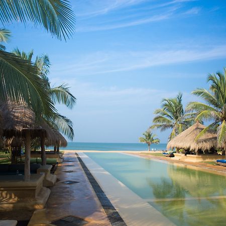 Bar Reef Resort Etalai 外观 照片