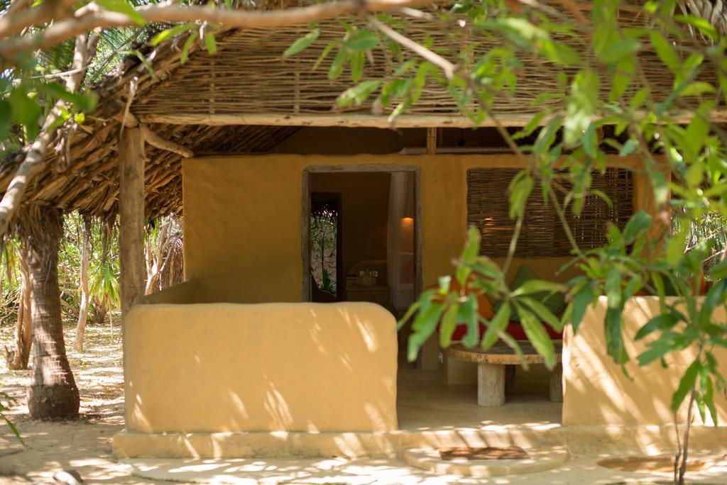 Bar Reef Resort Etalai 外观 照片
