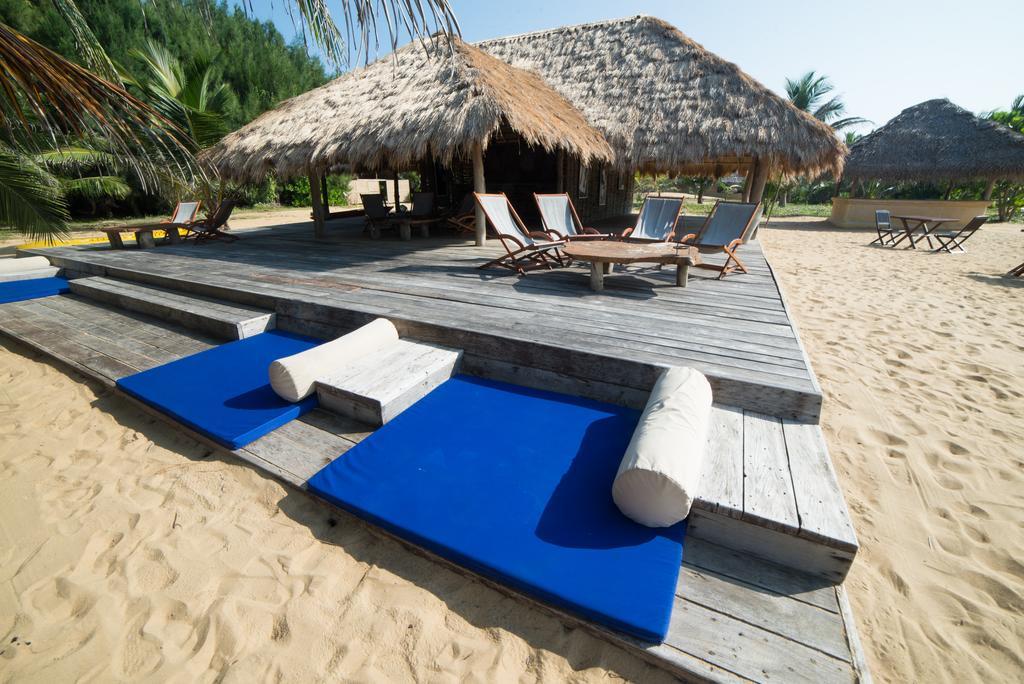 Bar Reef Resort Etalai 外观 照片
