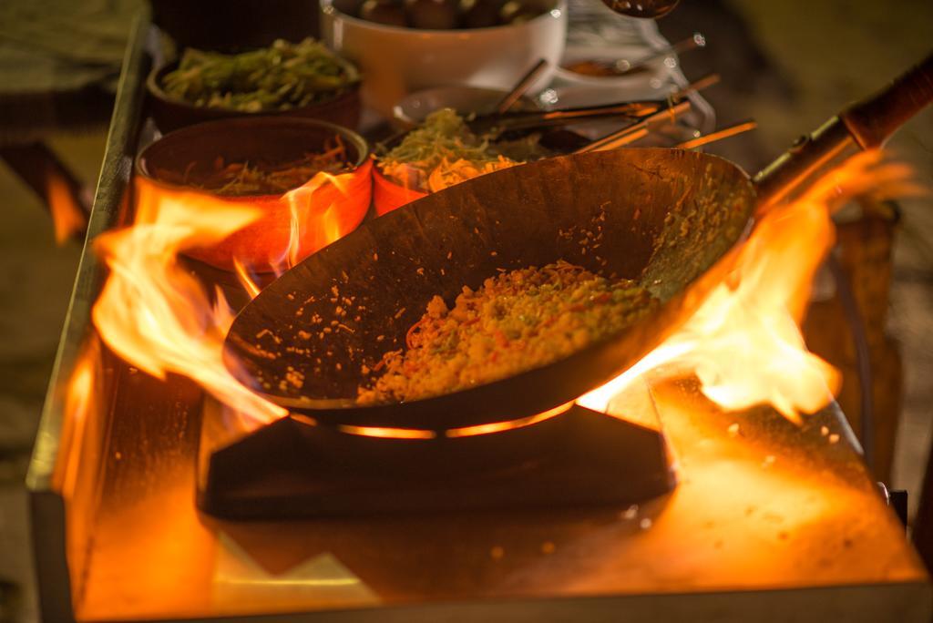 Bar Reef Resort Etalai 外观 照片