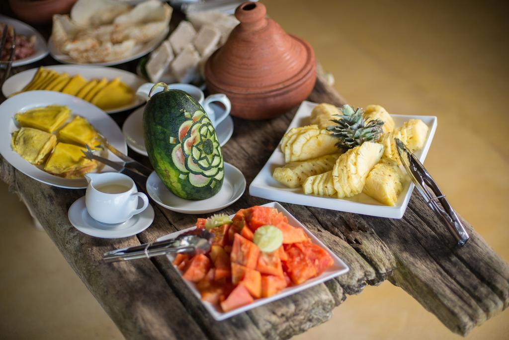 Bar Reef Resort Etalai 外观 照片
