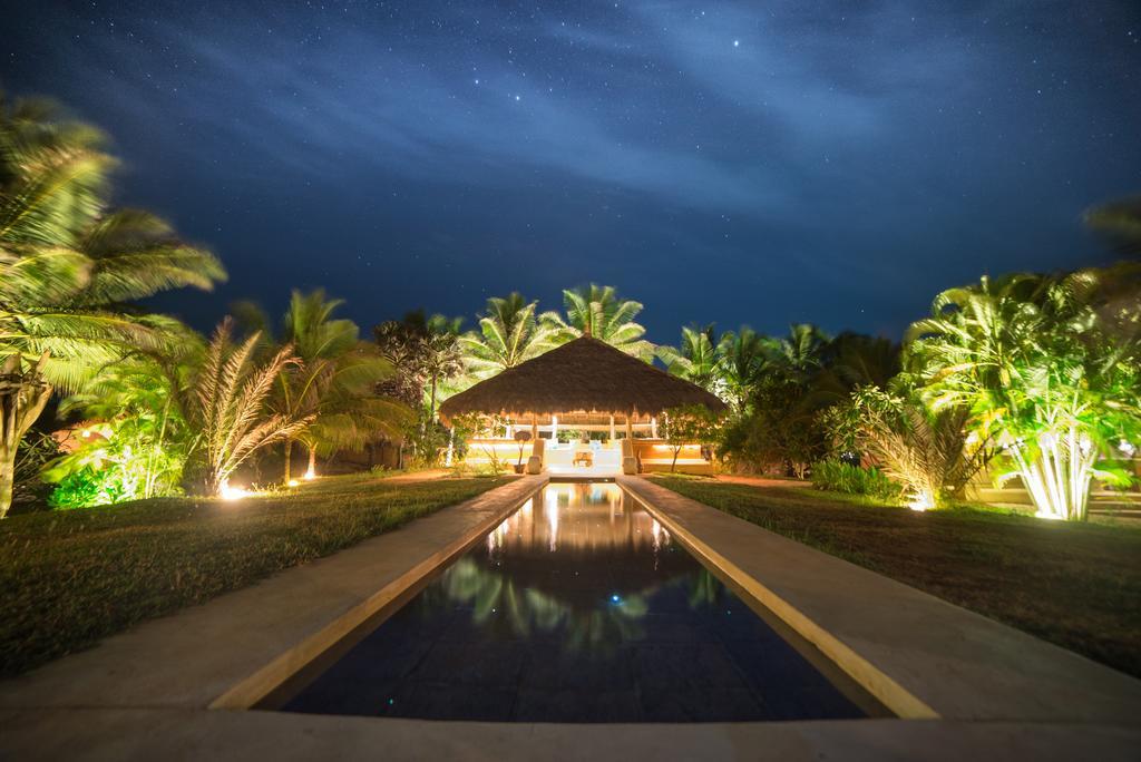 Bar Reef Resort Etalai 外观 照片