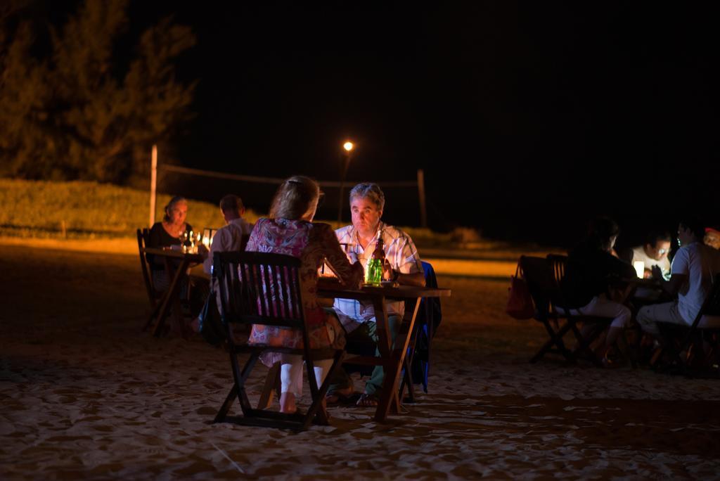 Bar Reef Resort Etalai 外观 照片