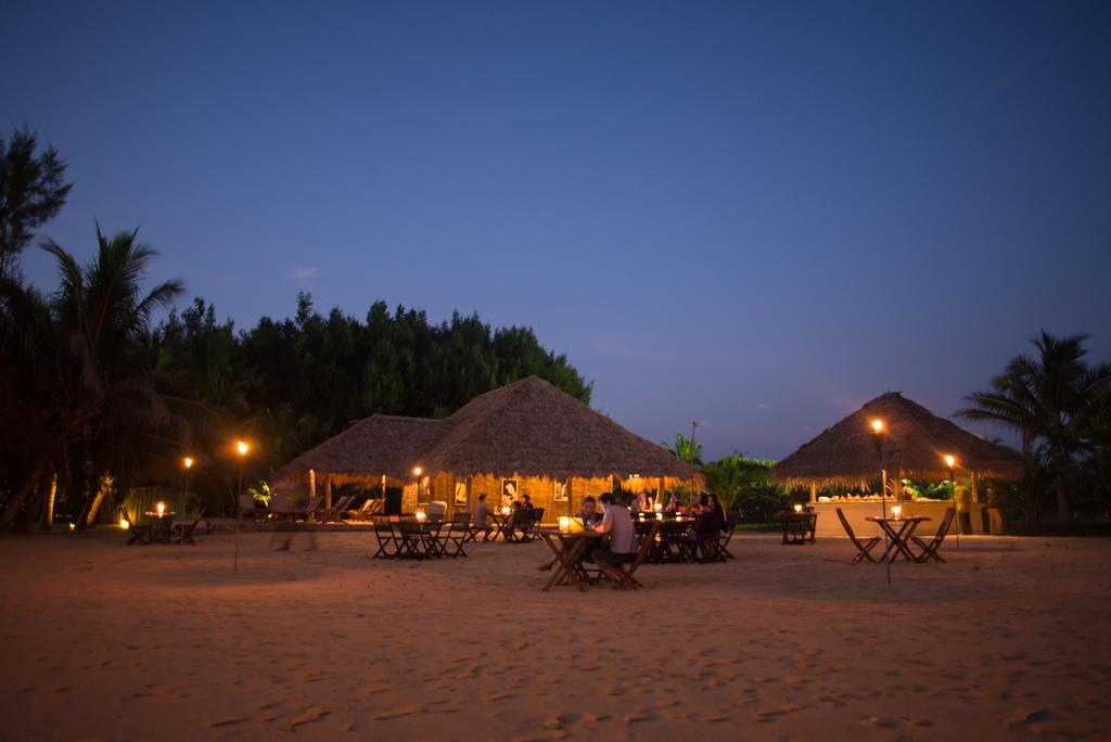 Bar Reef Resort Etalai 外观 照片