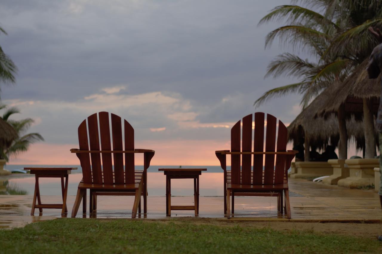 Bar Reef Resort Etalai 外观 照片